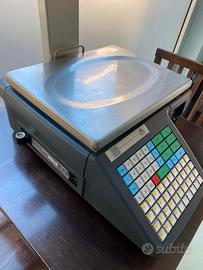 Bilancia professionale italiana Macchi