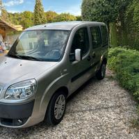 Autocarro Fiat Doblò