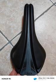 Sella FIZIK Antares R1 Versus Evo usata