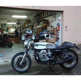 Moto guzzi cafe racer