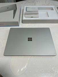 Notebook Microsoft Surface 1769