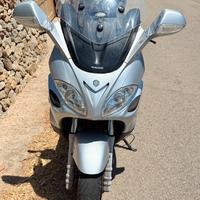 Piaggio x9