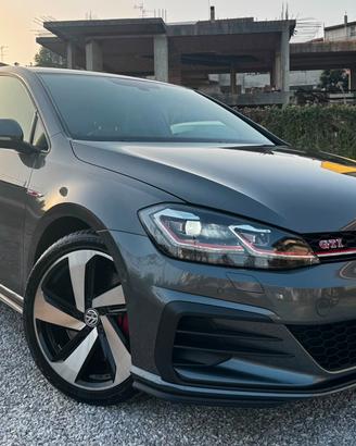 Volkswagen Golf GTI Performance 2.0 245 CV TSI DSG
