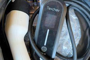 Caricatore auto elettrica tipo 2 (tesla)