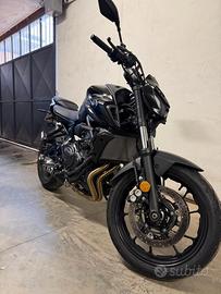 YAMAHA MT07 2021