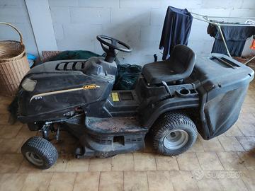 Trattorino tagliaerba