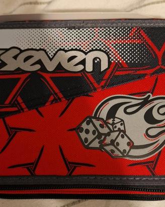 astuccio Seven