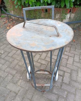 Porta rifiuti da esterni ferro prod. artigianale_