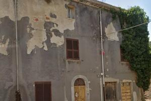 Casa da ristrutturare