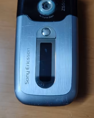 Sony-Ericsson 550i+Nokia 100