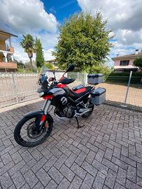 Aprilia Tuareg 660 -- Full optional, solo 2300km