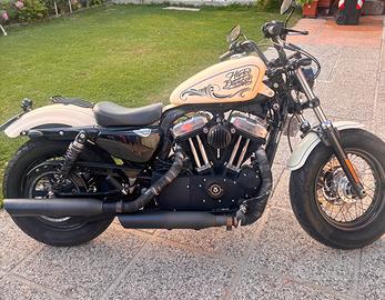 Sposter FORTY EIGHT XL