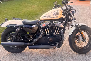 Sposter FORTY EIGHT XL