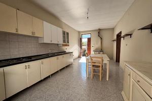 3 LOCALI A DURAZZANO