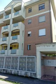 Immobile in asta di 77 m² con 3 locali e box auto 