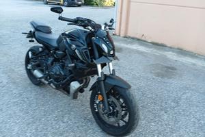 YAMAHA MT 07 ANNO 2023 KM 19.000