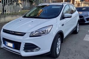 FORD KUGA ANNO 2016 (UNICO PROPRIETARIO)