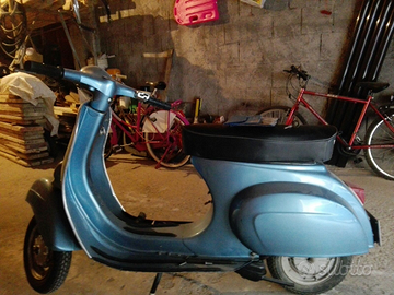 Vespa 50 R V5A1