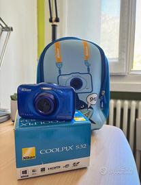Nikon Coolpix S32 macchina fotografica blu