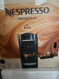 Macchina caffe vertuo plus