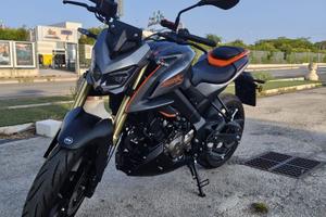 QJ Motor SRK 125 S - GUIDABILE CON A1 e B