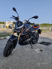 QJ Motor SRK 125 S - GUIDABILE CON A1 e B