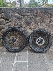 cerchi più gomme 50/125