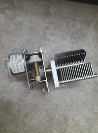 CONDENSATORE VARIABILE MOTORIZZATO