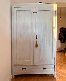 Stupendo armadio stile shabby chic