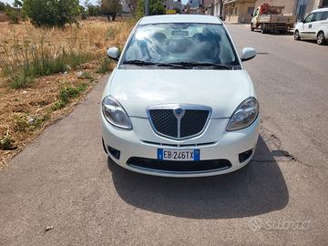 LANCIA YPSILON  ECOCHIC MOD. ORO