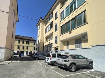 2 LOCALI A LUGO