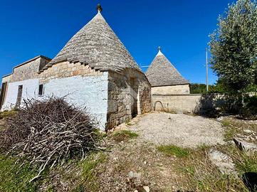 CASA SEMINDIPENDENTE A MONOPOLI
