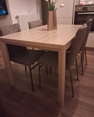 tavolo cucina. 0,85×1,30. 