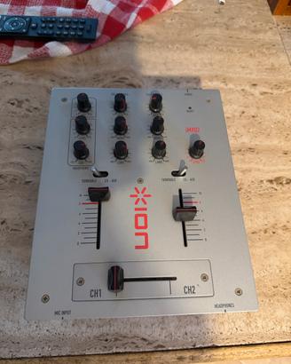 Mixer DJ ION iMX02 2 canali Line/Phono