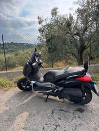 Yamaha X-Max 125