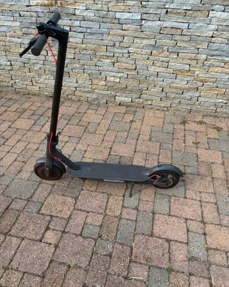 Mi Electric scooter pro