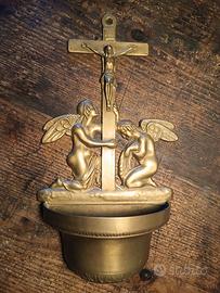 acquasantiera crocifisso antico ottone collezione