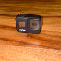 GoPro HERO 8 Black MEGA KIT accessori 4 batterie