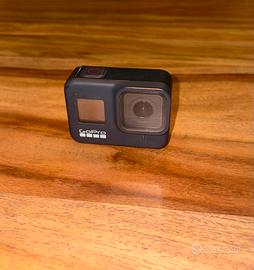 GoPro HERO 8 Black MEGA KIT accessori 4 batterie