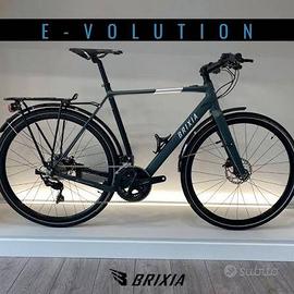 bici elettrica e bike gravel pari al nuovo