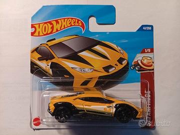 Hot Wheels 2025 Lamborghini Huracán Sterrato