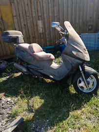 Suzuki AN Burgman 400 - 2000