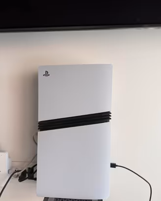 PS5  Pro PRATICAMENTE NUOVA