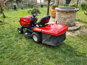 trattorino taglia erba