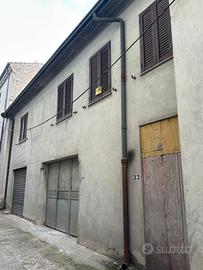 Rustico su due livelli con seminterrato - Pattada