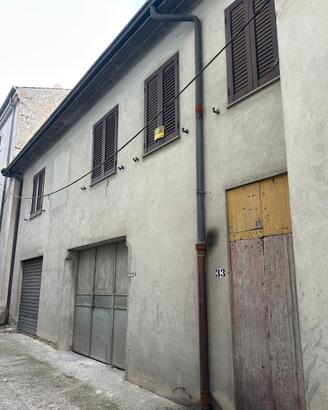 Rustico su due livelli con seminterrato - Pattada