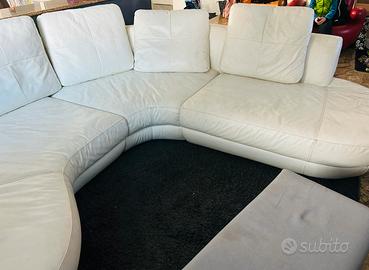 Divano bianco pelle