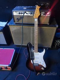 Stratocaster Classic Vibe '60 (270€ solo x due set