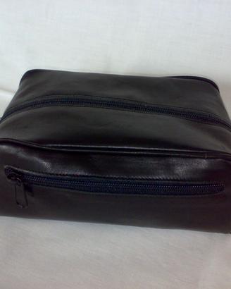 Borsa beauty piccola in vitellino nero
