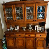 Credenza ed angoliera
